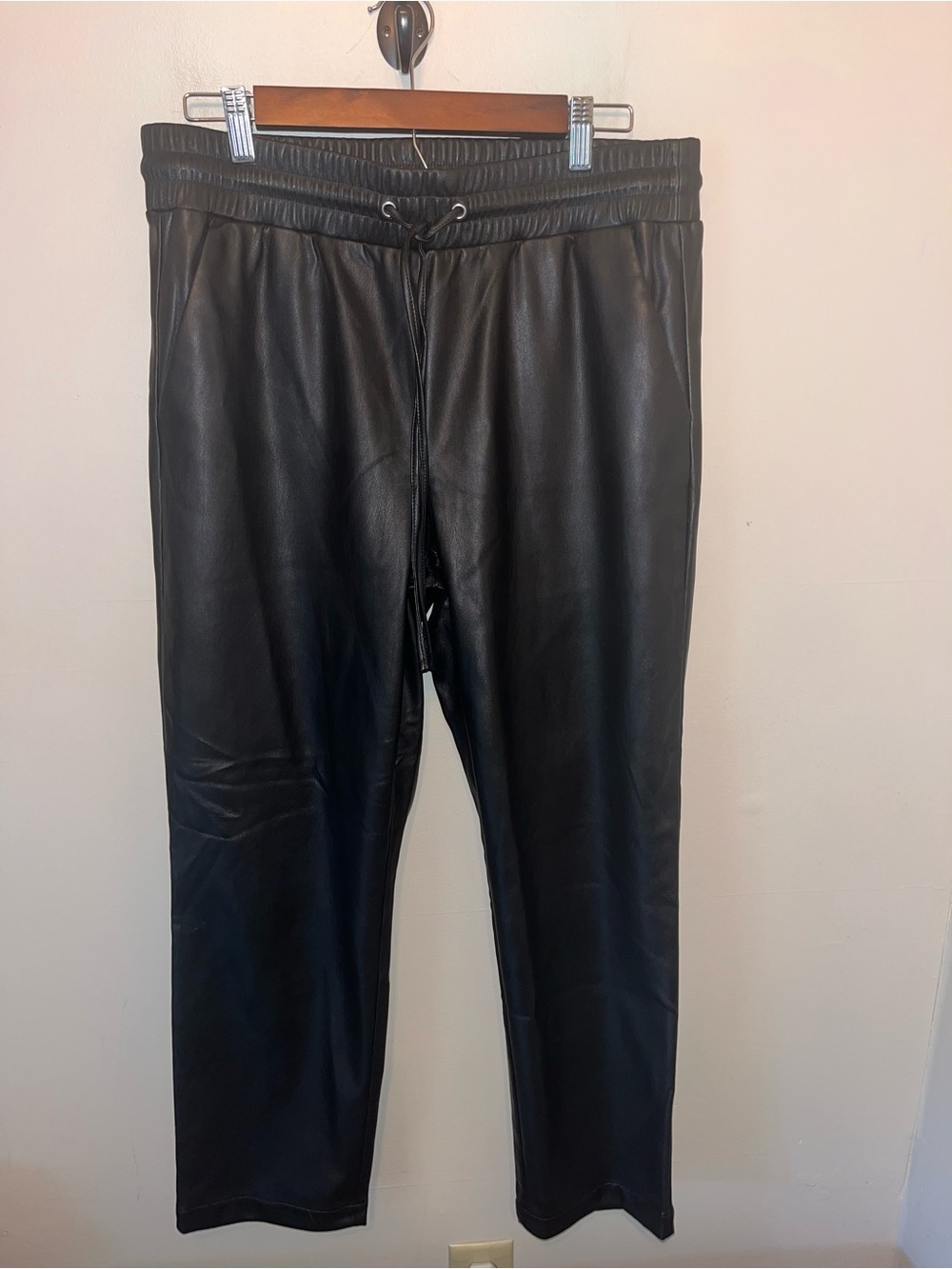 LOFT Women’s Black Faux Leather Pants, Drawstring Elastic Waist Size L NWT